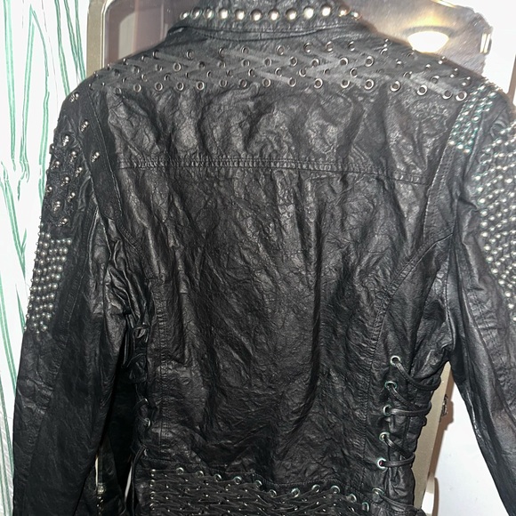 Double D Ranch Super Bad Ass Metal Skull Studded Distressed Leather Jacket - Picture 3 of 3